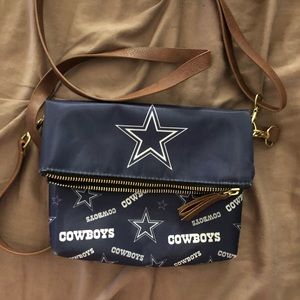 Dallas Cowboys crossbody bag.